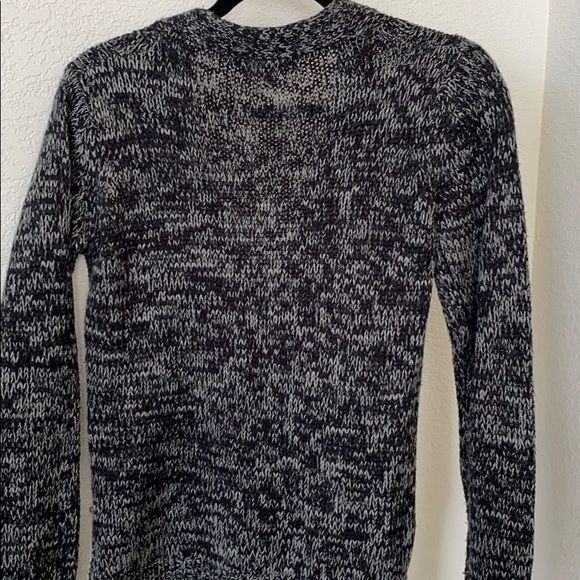 Button down sweater - Picture 5 of 6